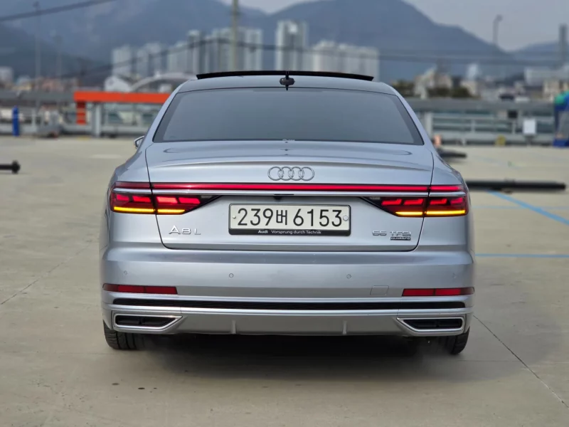 Audi A8