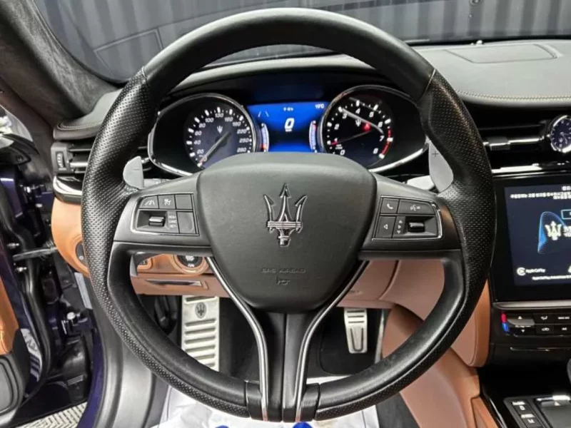 Maserati QUATTROPORTE