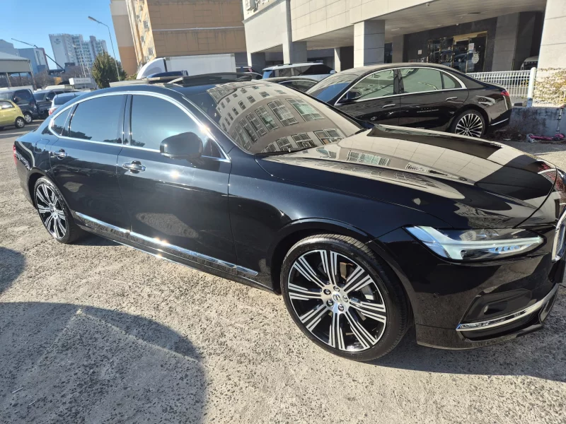 Volvo S90