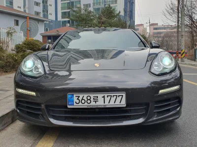 Porsche PANAMERA