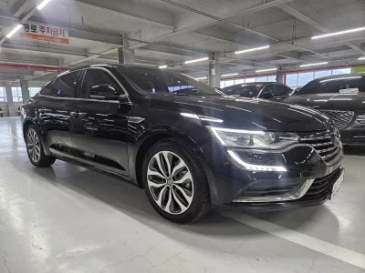 Renault SM6