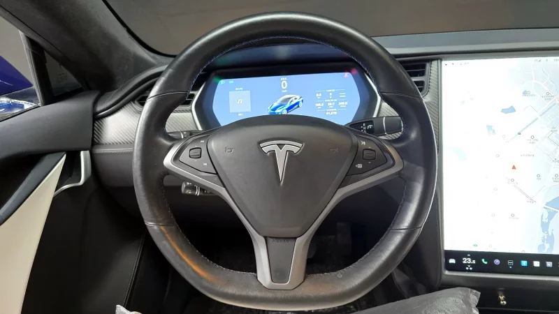 Tesla MODEL S