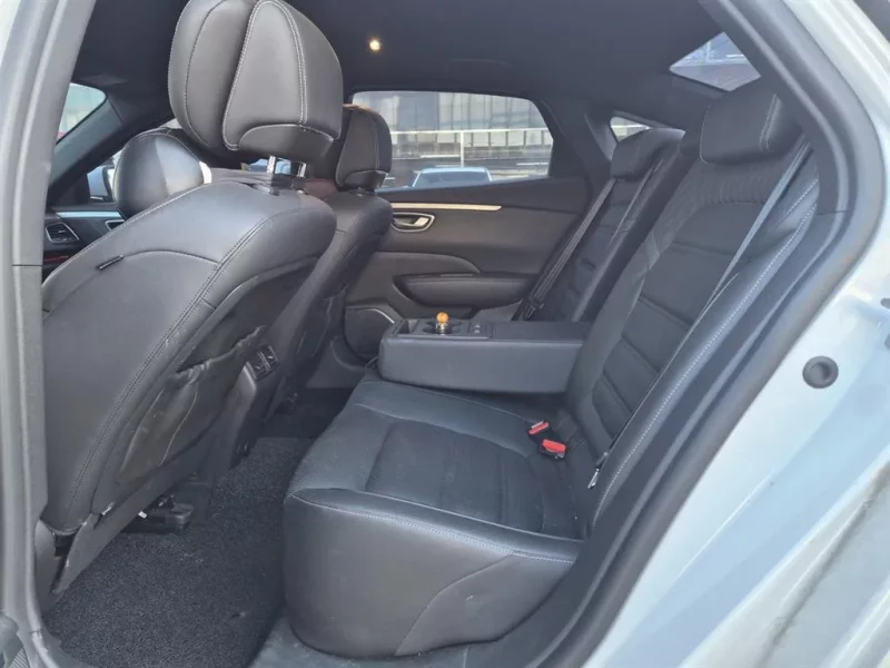 Renault SM6