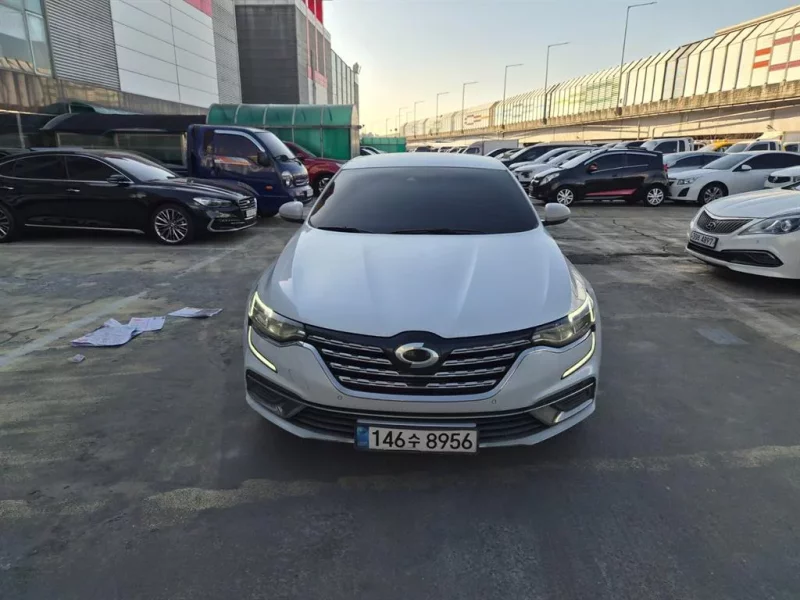 Renault SM6