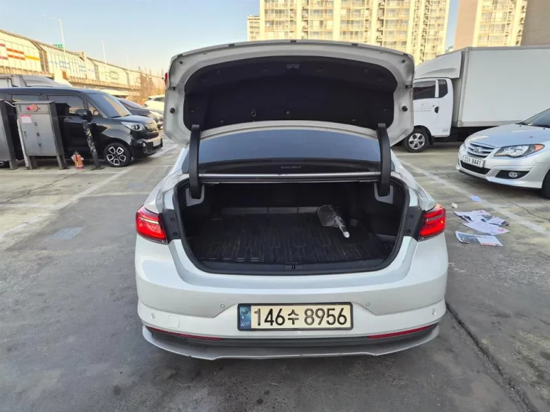 Renault SM6