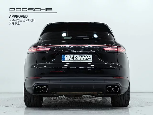 Porsche CAYENNE