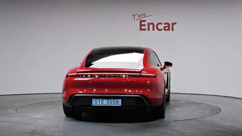 Porsche TAYCAN
