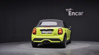 MINI Cooper Convertible