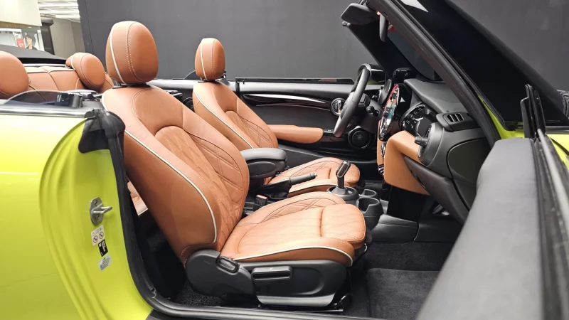 MINI Cooper Convertible