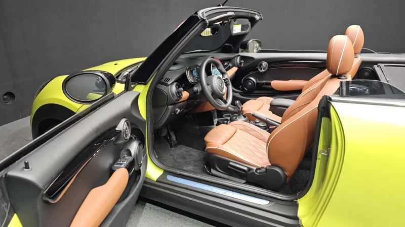 MINI Cooper Convertible