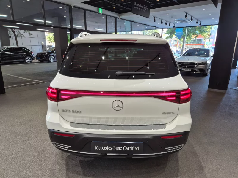 Mercedes-Benz EQB