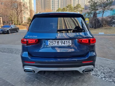 Mercedes-Benz GLB-Class