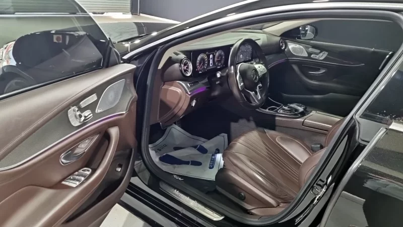 Mercedes-Benz CLS-Class