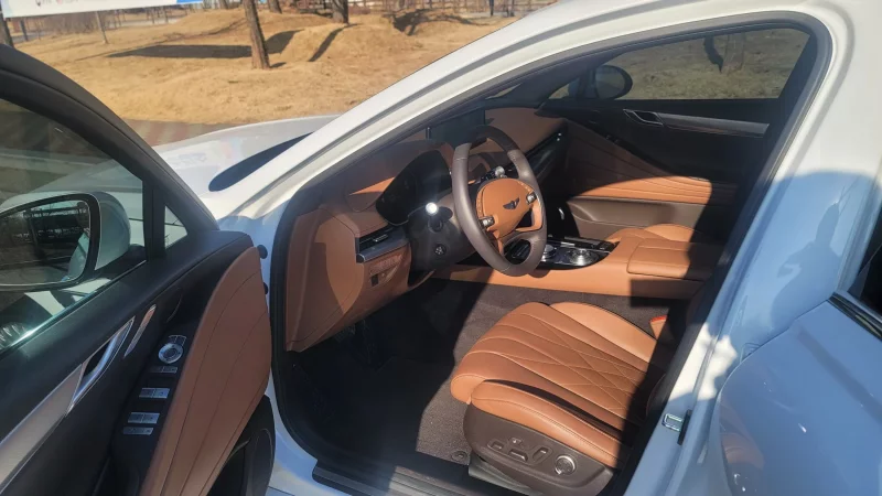 Genesis G80