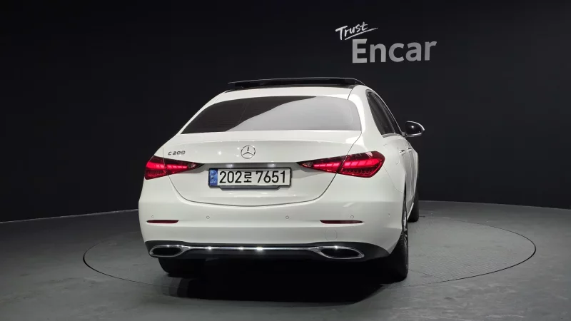 Mercedes-Benz C-Class