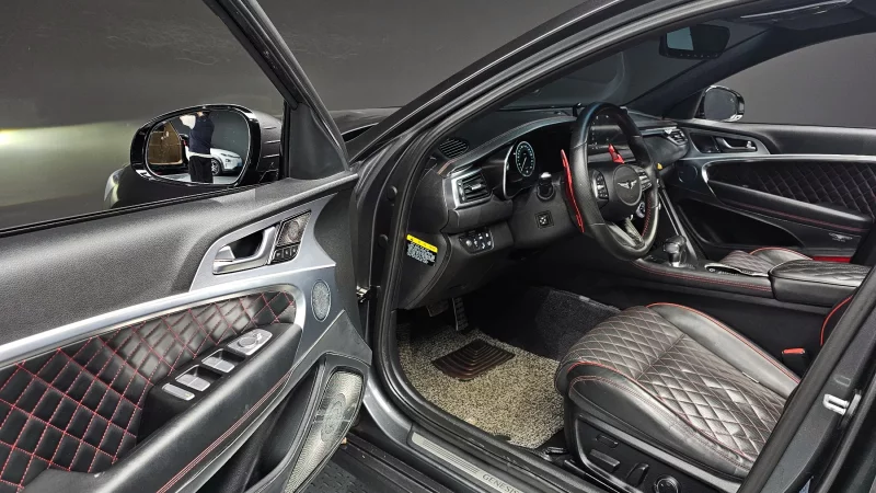 Genesis G70