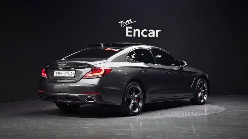 Genesis G70