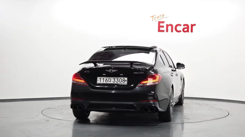 Genesis G70