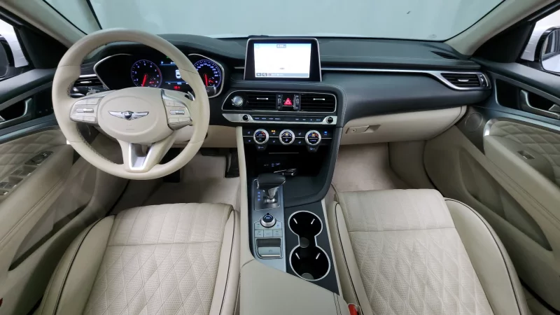 Genesis G70