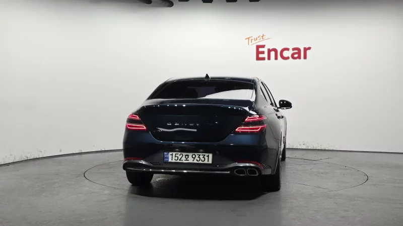Genesis G70
