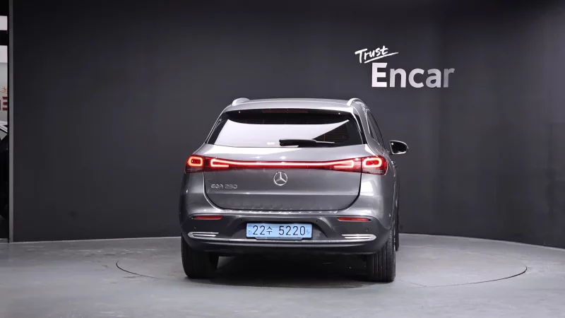 Mercedes-Benz EQA
