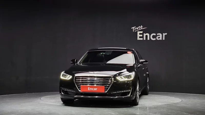 Genesis EQ900