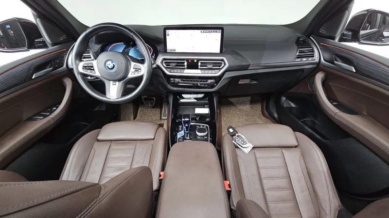 BMW iX3