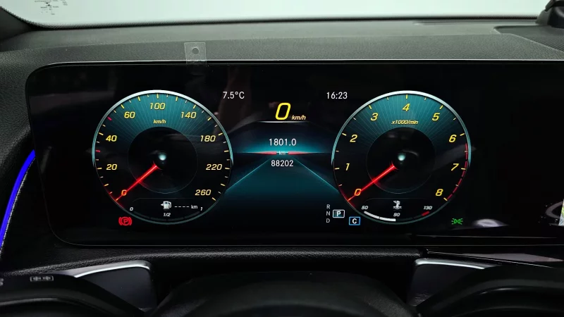 Mercedes-Benz GLB-Class