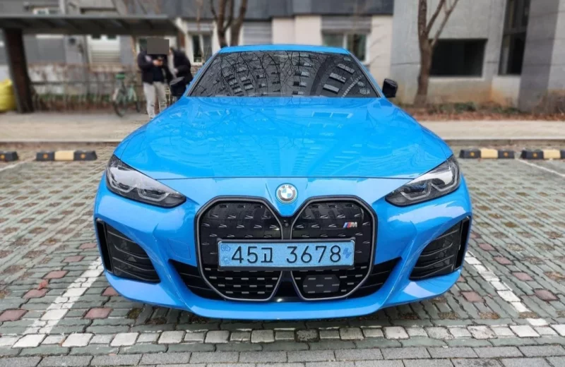 BMW i4