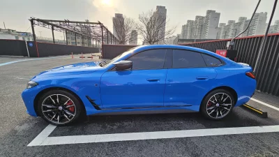 BMW i4