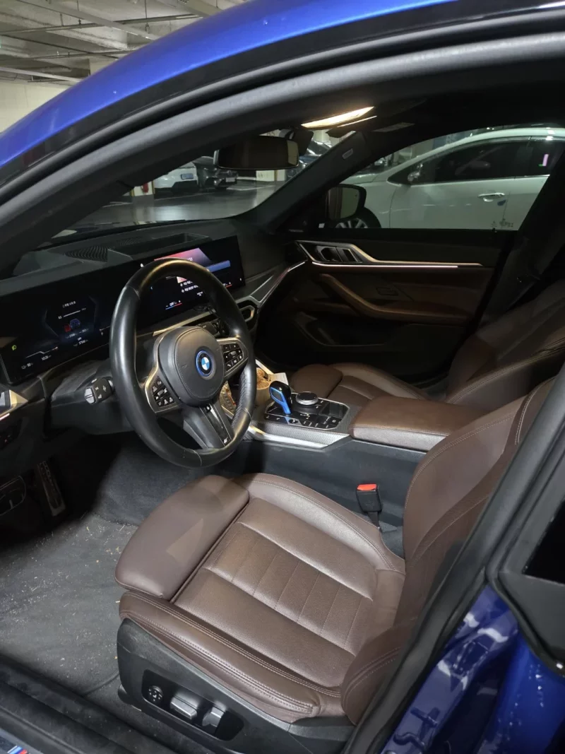 BMW i4