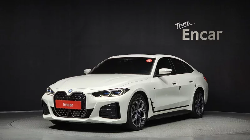 BMW i4