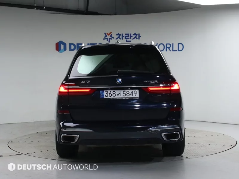 BMW X7
