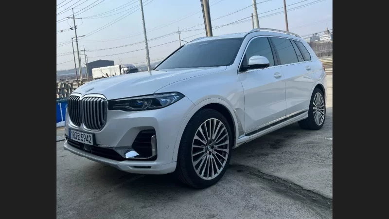 BMW X7