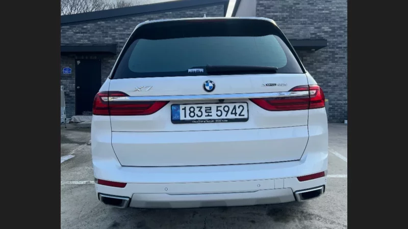 BMW X7