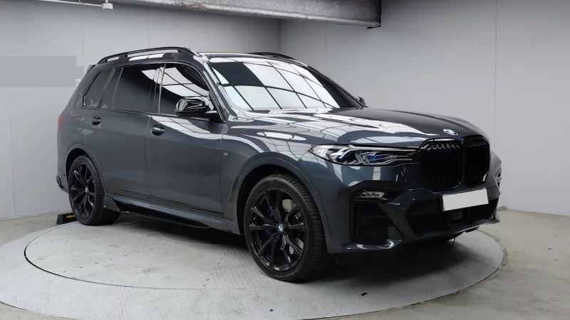 BMW X7