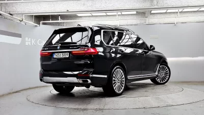 BMW X7
