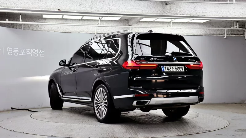 BMW X7