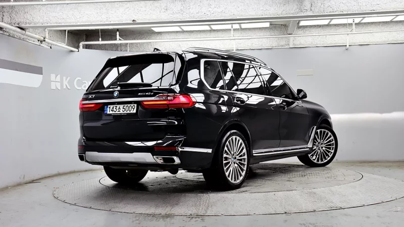 BMW X7