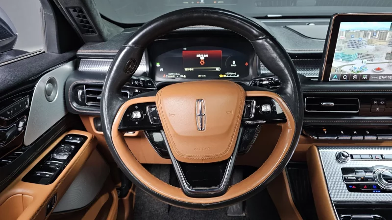 Lincoln AVIATOR