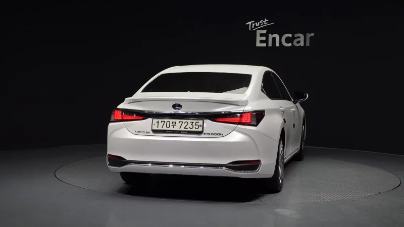 Lexus ES300h