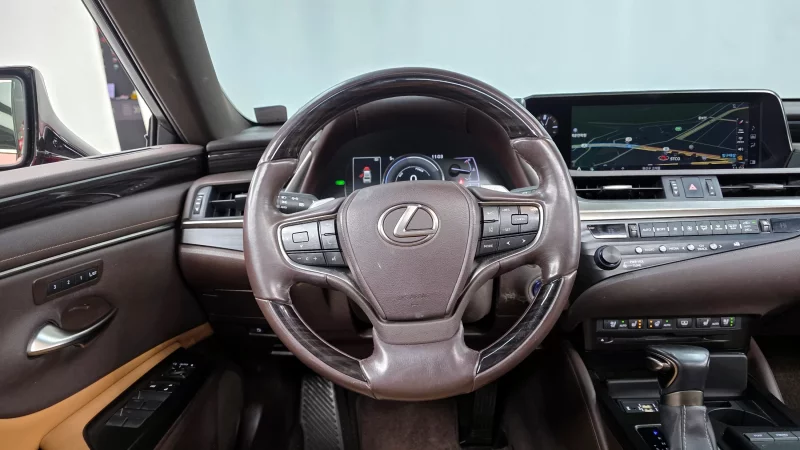 Lexus ES300h