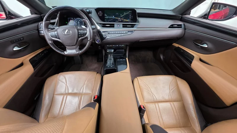 Lexus ES300h