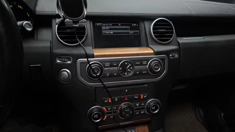 Land Rover DISCOVERY