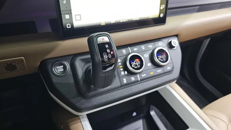Land Rover DEFENDER