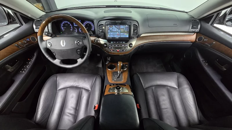 SsangYong Chairman W