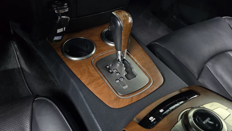 SsangYong Chairman W