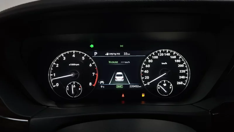 Genesis EQ900