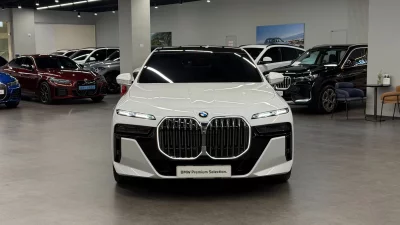 BMW 7-Series