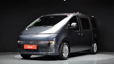 Hyundai Staria